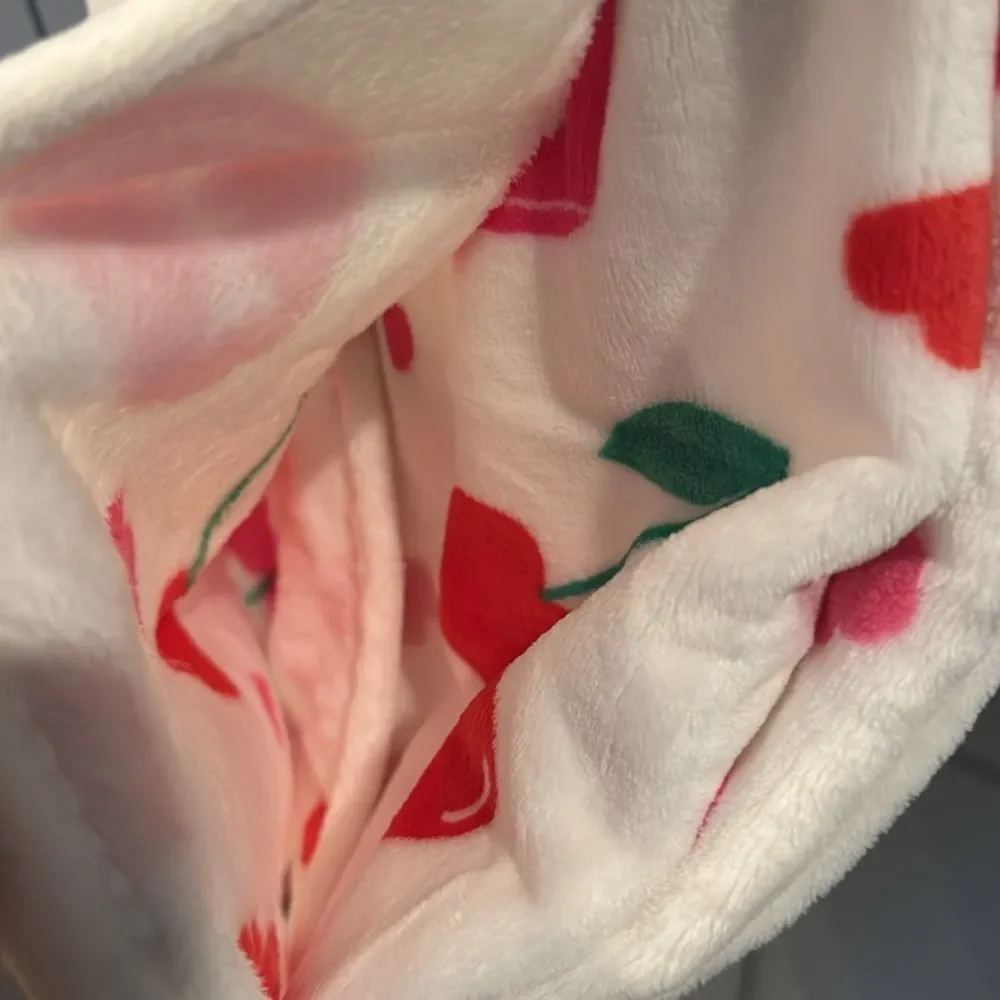 Betsey Johnson cozy throw